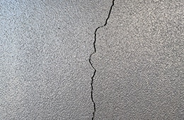 外壁のひび割れ